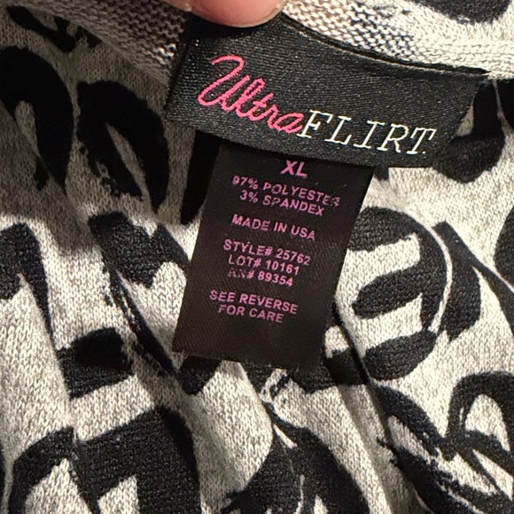 LOVE Off The Shoulder Sweatshirt Top by Ultra Flirt - Size XL sweater sweaters - Picture 3 of 3